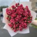 Букет из 25 розовых кустовых роз